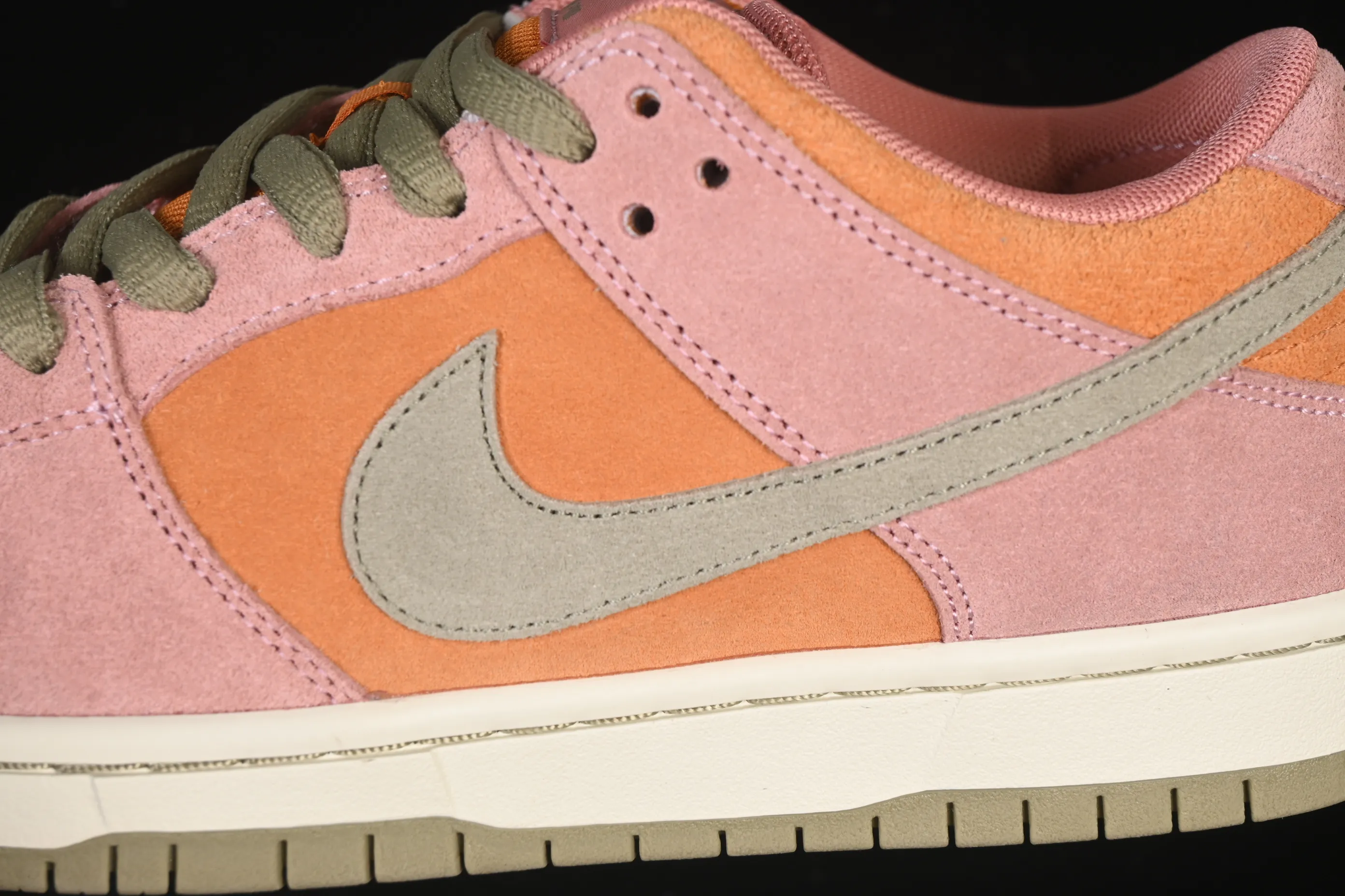 All Categories Nk SB Dunk Series Nk SB Dunk Low Low-top sneakers Nike SB Dunk Low "Red Stardust" Stardust powder Low-top casual sneakers HJ4135-600